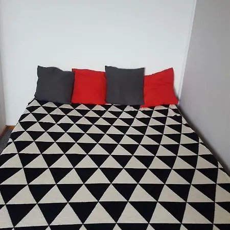 Privates App Nahe Brawo Park Einfache Ausstattung Preiswert Fur Max 2 Pers Appartement Braunschweig